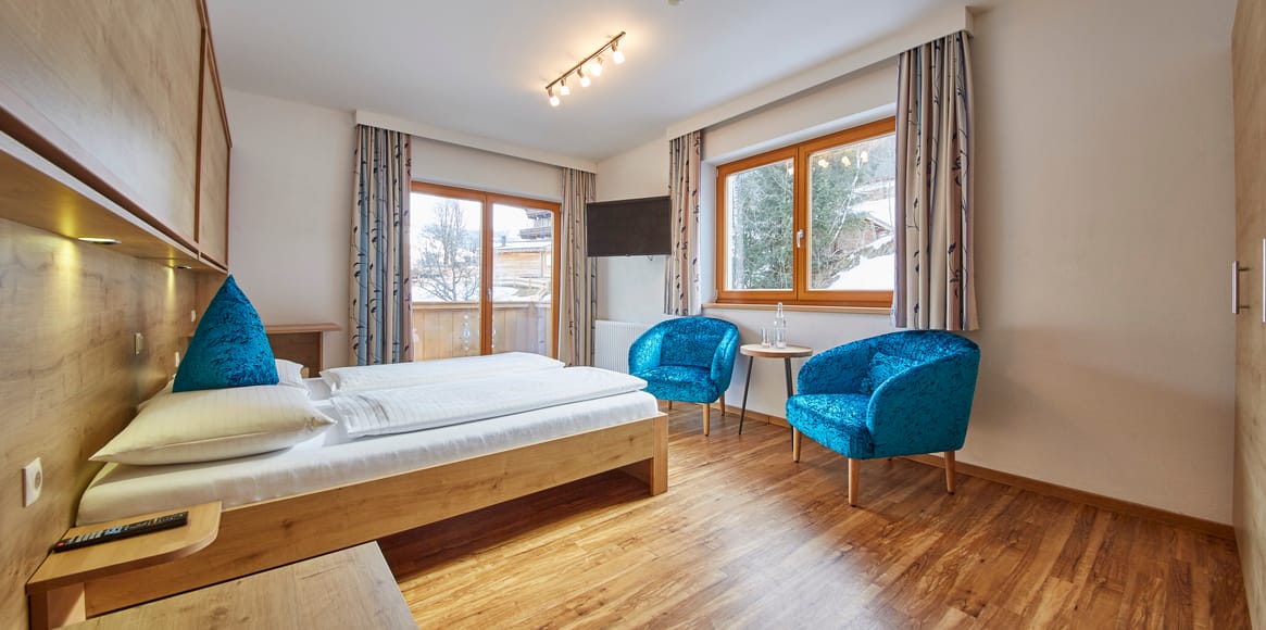 Studio Smaragd im Hotel Johanneshof in Hinterglemm mit zwei getrennten Zimmern